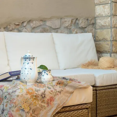 Paradiso With Private Jacuzzi And Terrace Appartamento *