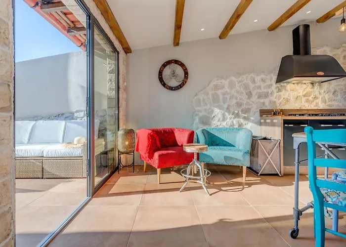 Paradiso With Private Jacuzzi And Terrace *