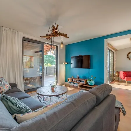 Paradiso With Private Jacuzzi And Terrace Apartment