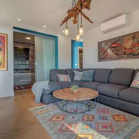 Apartment Paradiso With Private Jacuzzi And Terrace
