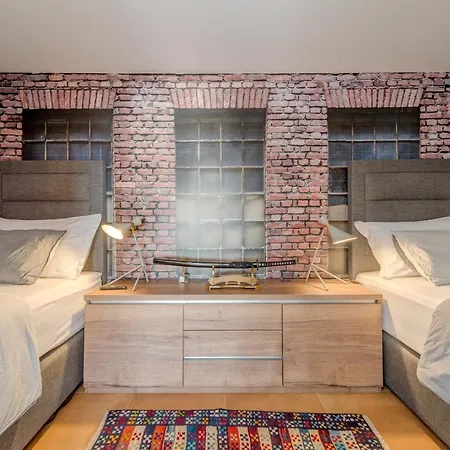 Апартаменти Paradiso With Private Jacuzzi And Terrace
