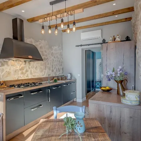 Apartment Paradiso With Private Jacuzzi And Terrace *
