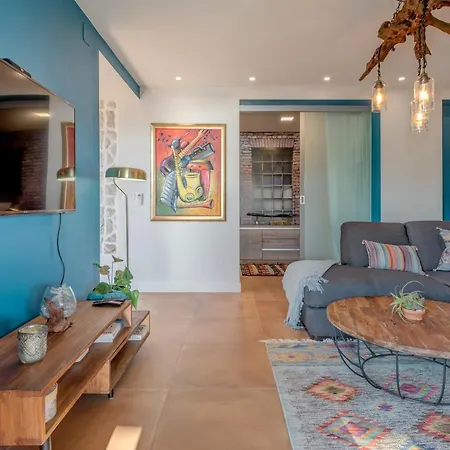 Paradiso With Private Jacuzzi And Terrace Apartment
