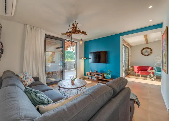 Paradiso With Private Jacuzzi And Terrace Apartman