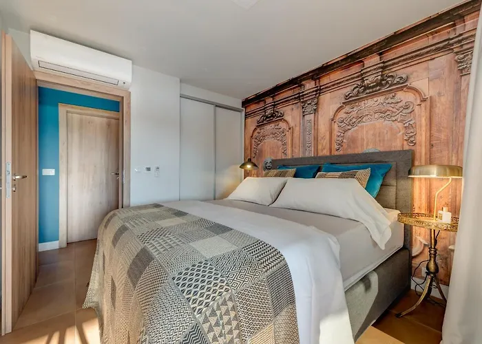 Paradiso With Private Jacuzzi And Terrace Trogir