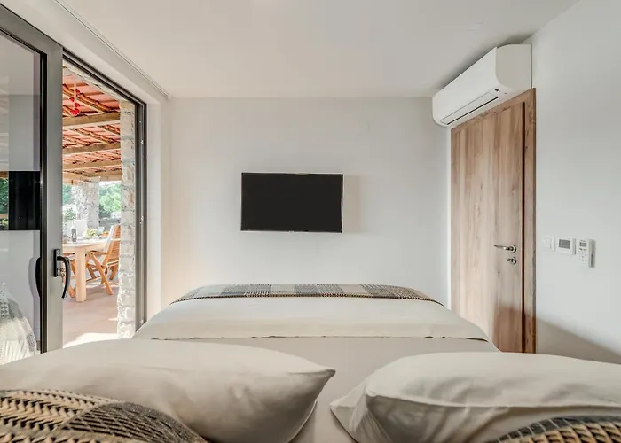 Apartman Paradiso With Private Jacuzzi And Terrace