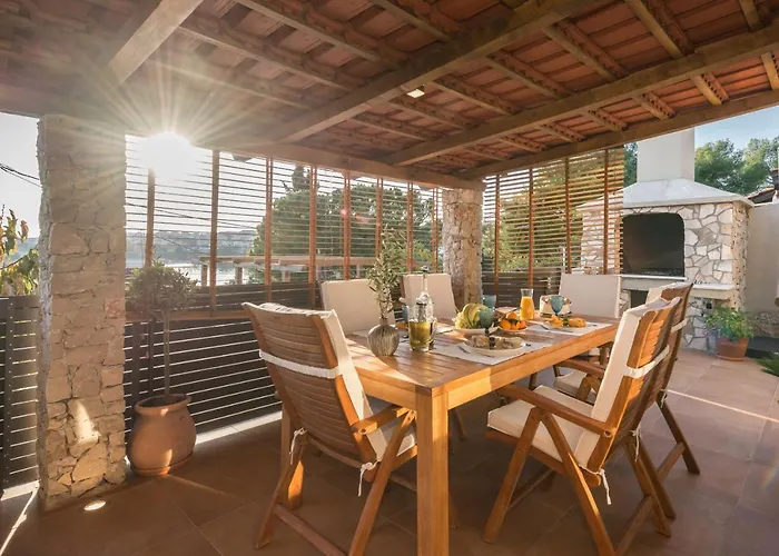 Paradiso With Private Jacuzzi And Terrace Trogir